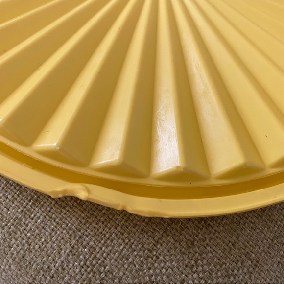 Vintage Stackable Tupperware - Picture 3 of 6